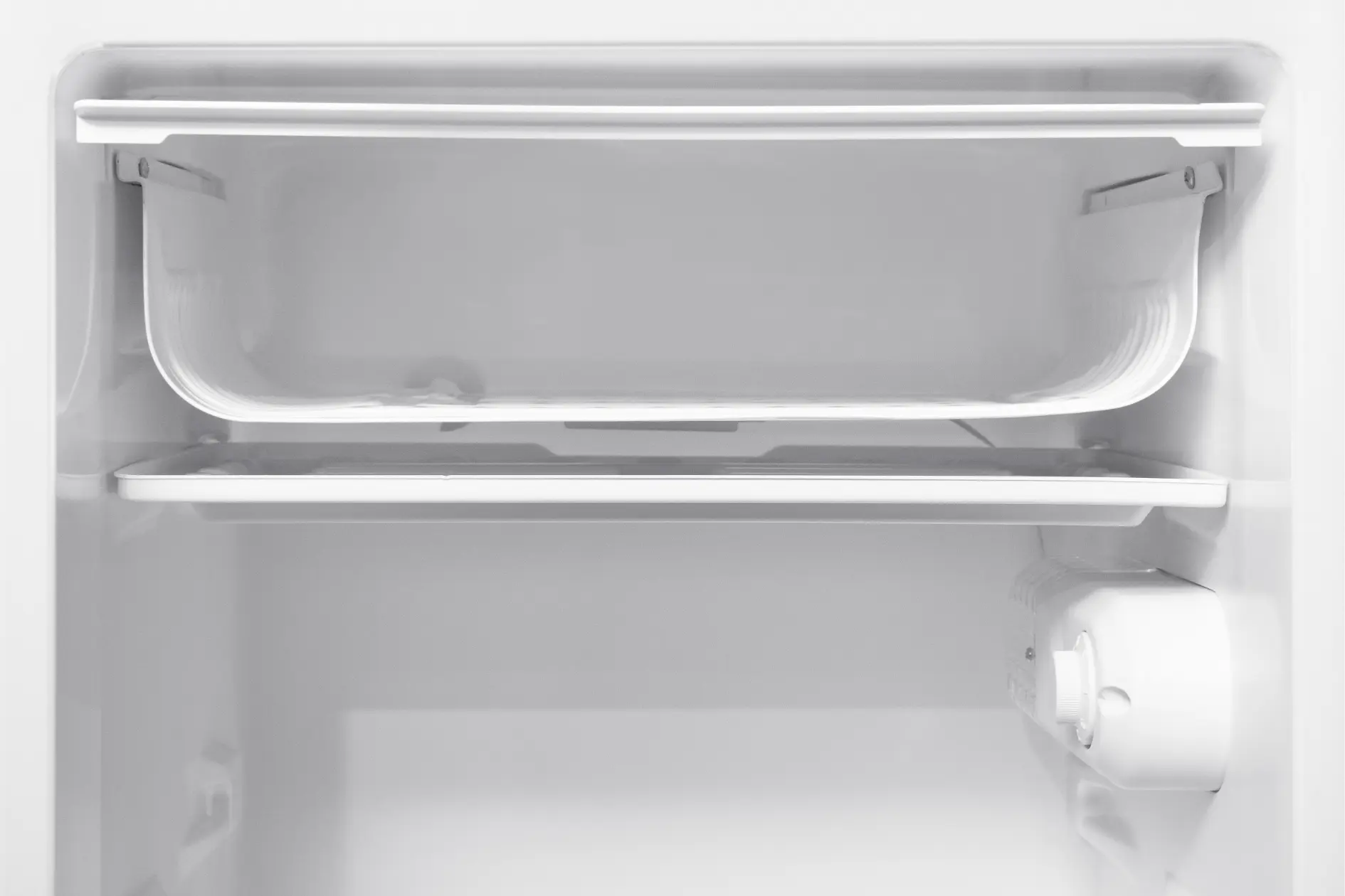 UNIVA WHITE MINI FRIDGE 7450E